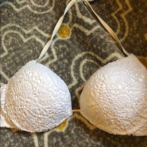 ISO HOTTIE HALTER CROCHET EMBROIDERED LACE